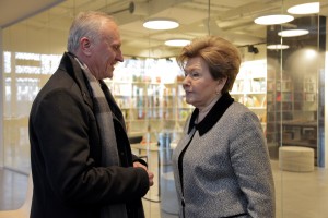 Церемония открытия Ельцин Центра в Екатеринбурге. Геннадий Бурбулис и Наина Ельцина