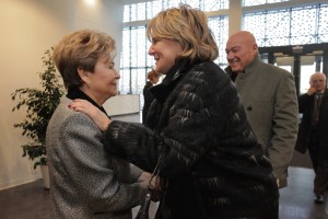 Церемония открытия Ельцин Центра в Екатеринбурге. Наина Ельцина, Владимир Познер (на втором плане)