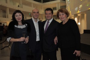 Церемония открытия Ельцин Центра в Екатеринбурге. Андрей Державин (второй слева)