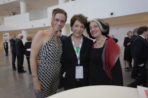 Церемония открытия Ельцин Центра в Екатеринбурге. Татьяна Юмашева (в центре), Мэдлин Чиничи (справа)