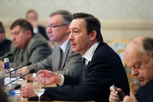 Писатель Мастер Чэнь, известный также как эксперт-международник Дмитрий Косырев