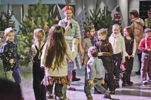 Музыкально-поэтическая композиция «Солнечная вязь» в исполнении Алисы Гребенщиковой, Алины Ненашевой, Татьяны Колосовой