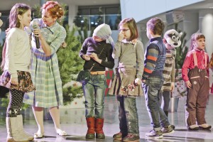 Музыкально-поэтическая композиция «Солнечная вязь» в исполнении Алисы Гребенщиковой, Алины Ненашевой, Татьяны Колосовой