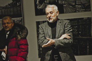 Виктор Лошак на открытии фотовыставки «Танки не взяли Вильнюс»