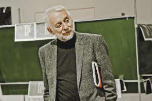 Виктор Лошак на открытии фотовыставки «Танки не взяли Вильнюс»