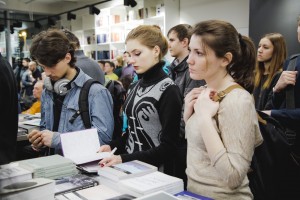 Евгений Рейн в магазине «Пиотровский»