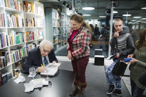 Евгений Рейн в магазине «Пиотровский»