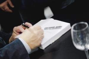 Евгений Рейн в магазине «Пиотровский»