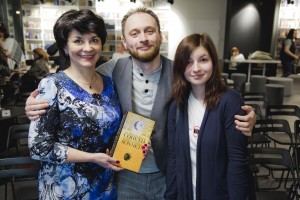 Анжелина Мишенькина, Алексей Беспалов, Анастасия Боярникова - финалисты чемпионата России по чтению вслух «Открой рот»