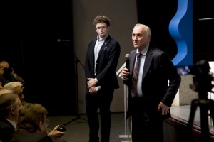 Геннадий Бурбулис, студент 4-го курса УрГЮУ Гриша Петросян. Вторая сессия Народного университета российского конституционализма