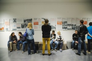 Выставка «Разные войны: школьные учебники истории о Второй мировой войне»