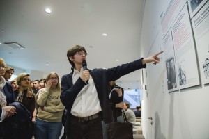 Выставка «Разные войны: школьные учебники истории о Второй мировой войне»