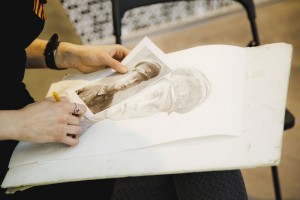 Аллея художников на открытии выставки «Я смотрю на фотографию»