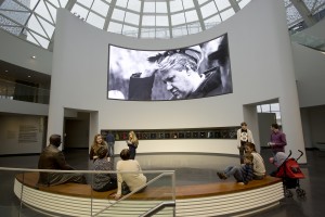 «Президентская площадь». На слайд-шоу Б.Н. Ельцин.jpg