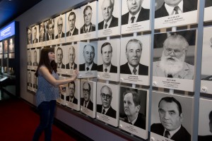 Экспозиция «Единодушное осуждение» (Михаил Сергеевич Горбачёв — генеральный секретарь ЦК КПСС).jpg