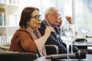 Ирина Щербакова на круглом столе «Разные войны»