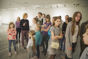 Экскурсию по Арт-галерее провела Илона Сухнева (Генеральное консульство Германии)