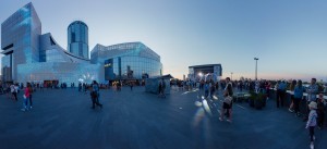 Фасад Ельцин Центра ночью