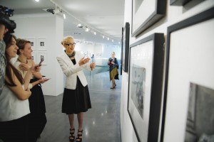 Ольга Свиблова на открытии фотовыставки «Новокузнецкая школа фотографии»