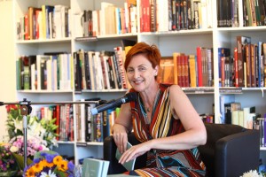 Презентация поэтического сборника Юлии Крутеевой «Жизнь как поэзия»