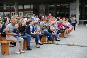 «Лебединое озеро. Время, вперед!». Фестиваль «Остров 1991» – в Москве