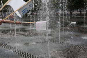 Перформанс «Театра.doc». «Время Август. День второй». Дефиле с лозунгами