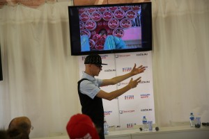 Андрей Бартенев. «Практика 90-х. Перформанс. Арт-лаборатория визуальных искусств»