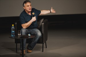 Владимир Алеников представил свой фильм «Пробуждение»