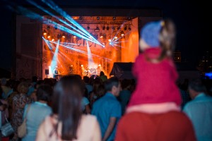 Группа «Ногу Свело!» и Максим Покровский 