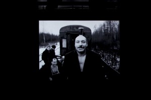 Кадр из фильма Алексея Германа «Хрусталев, машину!»