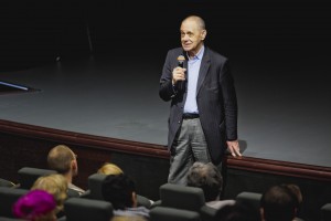 Гарри Бардин.  «Слушая Бетховена»