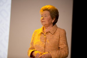 Наина Ельцина вручает именные стипендии студентам УрФУ