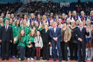 Церемония закрытия Кубка Ельцина по волейболу 2016. В центре - Наина Ельцина