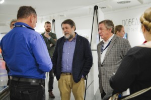 Игорь Мишин, Виталий Манский и Михаил Ефремов в Арт-галерее