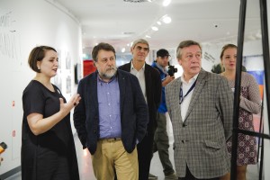 Дина Сорокина, Виталий Манский и Михаил Ефремов в Арт-галерее