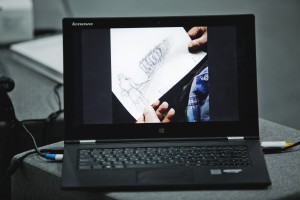  Выставка «Стена скорби». Кадр из фильма Елены Рачевой