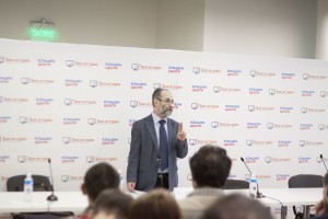 Леонид Кацва на Острове 90-х в Екатеринбурге