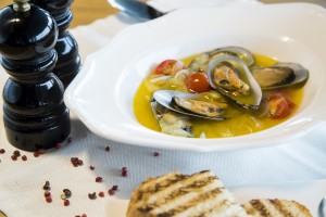 Кафе 1991. Осеннее меню. Мидии с белым вином