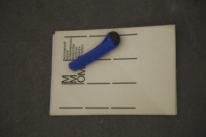 Ари-галерея. Монтаж выставки Нонконформизм. 30-10-2016. Любовь Кабалинова