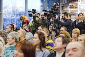 Наина Ельцина читает фрагменты своих мемуаров