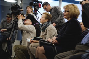 Наина Ельцина читает фрагменты своих мемуаров