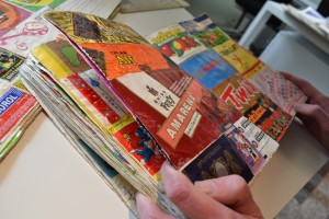 Любительский альбом с этикетками и обертками товаров начала 1990-х гг. Архив Президентского центра Б.Н. Ельцина