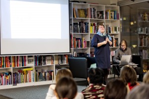 Презентация книги Ольги Шабуровой «Советский мир в открытке»