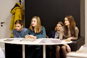 Презентация книги Ольги Шабуровой «Советский мир в открытке»