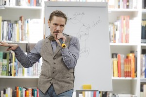 Лекция Александра Гаврилова «Будем ли мы платить дань Amazon.com»