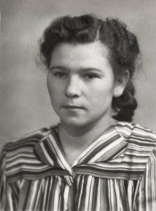 Наина Иосифовна Ельцина. Фотографии из личного архива (archive042)