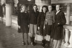 Наина Иосифовна Ельцина. Фотографии из личного архива (archive048)