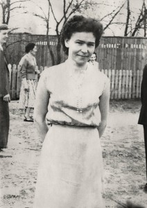 Наина Иосифовна Ельцина. Фотографии из личного архива (archive070)