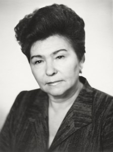 Наина Иосифовна Ельцина. Фотографии из личного архива (archive095)