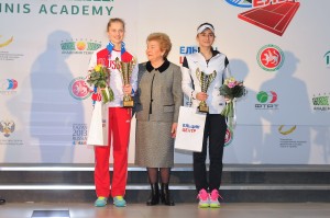 Анастасия Харитонова, Наина Ельцина, Каролина Беранкова. Международный теннисный турнир «Кубок Ельцина 2017»